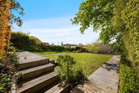 Photo of property in 13 Seymour Road, Mellons Bay, Auckland, 2014