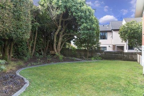 Photo of property in 2 Colwill Road, Massey, Auckland, 0614