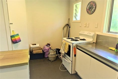 Photo of property in 2/13 Ocean View Road, Hillcrest, Auckland, 0627