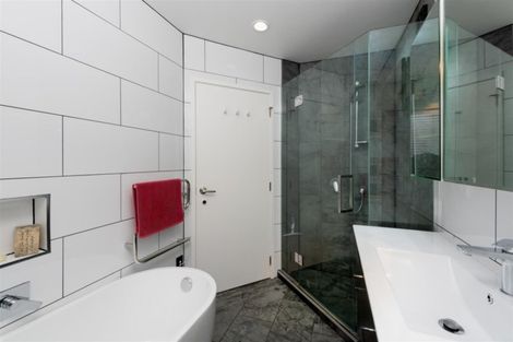 Photo of property in 2/29 Orchard Road, Browns Bay, Auckland, 0630