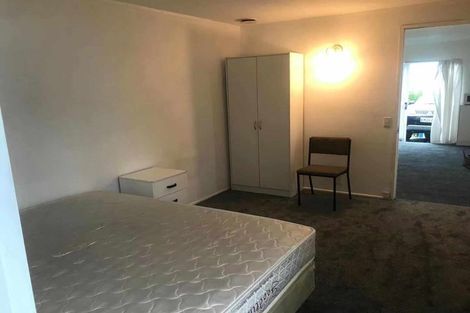 Photo of property in 19 Sunhaven Avenue, Glenfield, Auckland, 0629