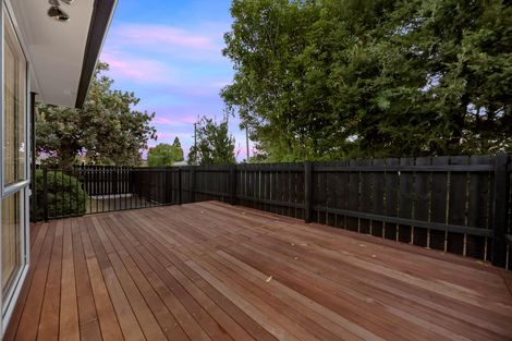 Photo of property in 1/3 Cross Street, Papakura, 2110