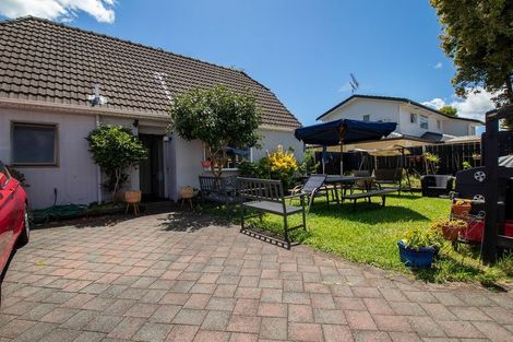 Photo of property in 1/327 Bucklands Beach Road, Bucklands Beach, Auckland, 2012