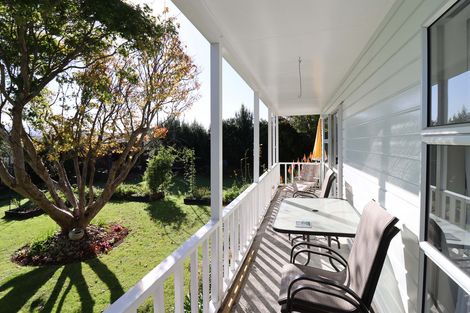 Photo of property in 8 Lincoln Road, Carterton, 5713