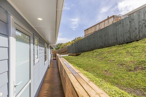 Photo of property in 17a Gloucester Street, Cannons Creek, Porirua, 5024