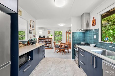 Photo of property in 14 Winchester Avenue, Pinehaven, Upper Hutt, 5019