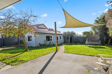 Photo of property in 593 Queen Street East, Levin, 5510