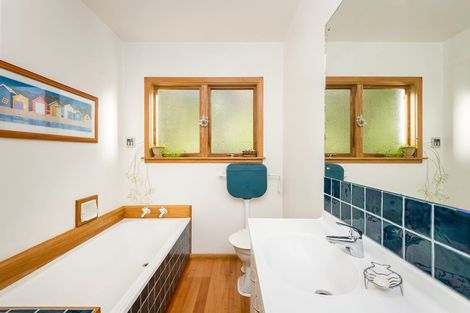 Photo of property in 12 Janice Place, Mount Pleasant, Christchurch, 8081