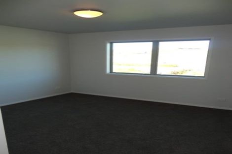 Photo of property in 300 Tauhara Ridge Drive, Richmond Heights, Taupo, 3330