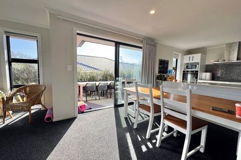 Photo of property in 6 Ratahi Way, Omokoroa, 3114