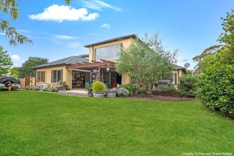 Photo of property in 29 La Lena Grove, Fitzherbert, Palmerston North, 4410