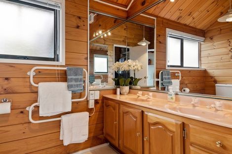 Photo of property in 58 Links View Drive, Omokoroa, 3114