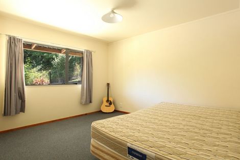 Photo of property in 8c Robert Street, Raglan, 3225