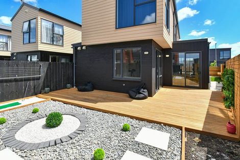 Photo of property in 1 Te Aparangi Road, Papakura, 2110