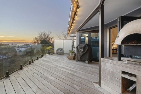 Photo of property in 12a Ridge Lane, New Plymouth, 4310