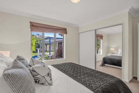 Photo of property in 2 Jadewynn Place, Halswell, Christchurch, 8025