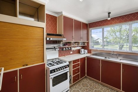 Photo of property in 8 Egmont Place, Westbrook, Palmerston North, 4412