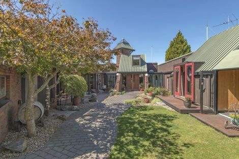 Photo of property in 16 Woodstock Place, Russley, Christchurch, 8042