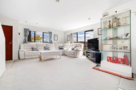 Photo of property in Albany Gardens, 19 Masons Road, Oteha, Auckland, 0632