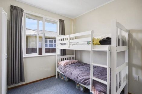 Photo of property in 6 Tararua Terrace, Cloverlea, Palmerston North, 4412