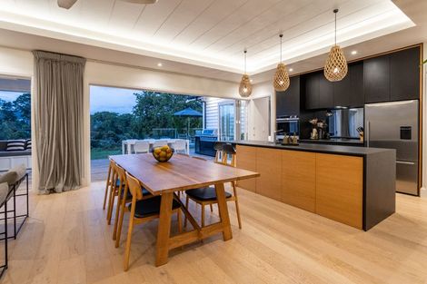 Photo of property in 43 Kent Terrace, Riverhead, 0820