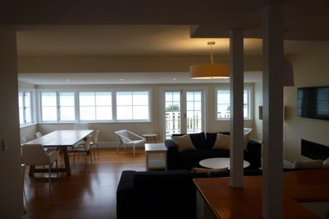 Photo of property in 165 Marine Parade, Seatoun, Wellington, 6022