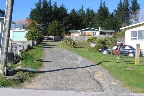 Photo of property in 15 Derrick Road, Kawakawa, 0210