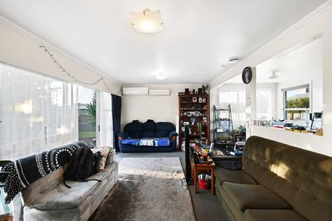 Photo of property in 18 Oakfield Crescent, Pukete, Hamilton, 3200