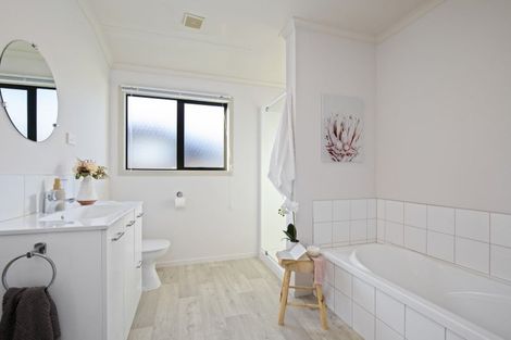 Photo of property in 81 Isabella Drive, Pukekohe, 2120