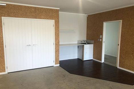 Photo of property in 13 Kilsby Place, Levin, 5510