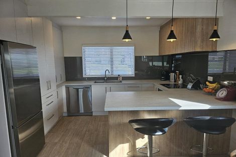 Photo of property in 12 Arohia Place, Snells Beach, 0920