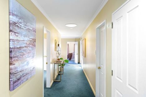 Photo of property in 5 Marewa Place, Waikanae Beach, Waikanae, 5036