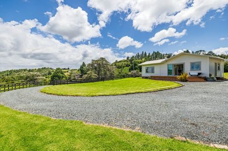 Photo of property in 6 Te Pahi River Drive, Paparoa, Maungaturoto, 0583