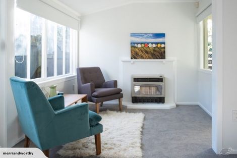 Photo of property in 15 Old Lake Road, Narrow Neck, Auckland, 0624