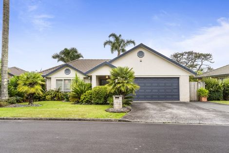 Photo of property in 9 Corfield Way, Burswood, Auckland, 2013