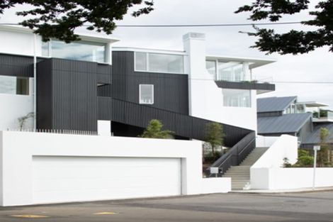 Photo of property in 25 Salamanca Road, Kelburn, Wellington, 6012