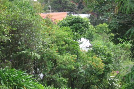 Photo of property in 25c West Lynn Road, Titirangi, Auckland, 0604