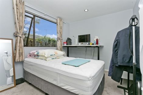 Photo of property in 11a Ludlow Terrace, Totara Vale, Auckland, 0627