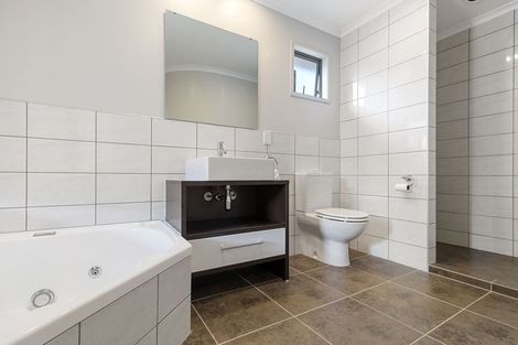 Photo of property in 8a Sanctuary Cove, Pauanui, Hikuai, 3579