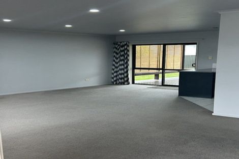 Photo of property in 23 Delta Mews Place, Clive, 4102