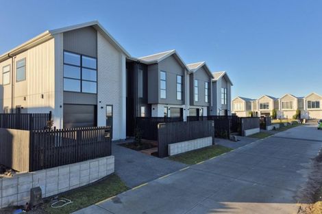 Photo of property in 27 Atutahi Lane, Papamoa, 3118