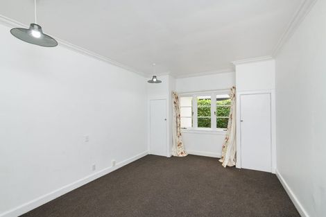 Photo of property in 4 Awatea Terrace, Hokowhitu, Palmerston North, 4410