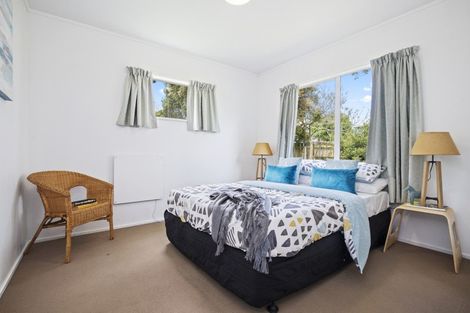 Photo of property in 24 Taihiki Road, Clarks Beach, 2122