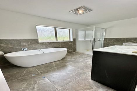 Photo of property in 17c Balmain Road, Birkenhead, Auckland, 0626