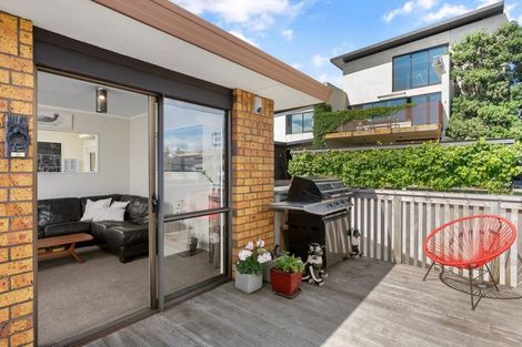 Photo of property in 11 Sutherland Avenue, Mount Maunganui, 3116