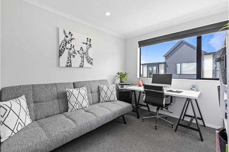 Photo of property in 36 Wharara Lane, Massey, Auckland, 0614