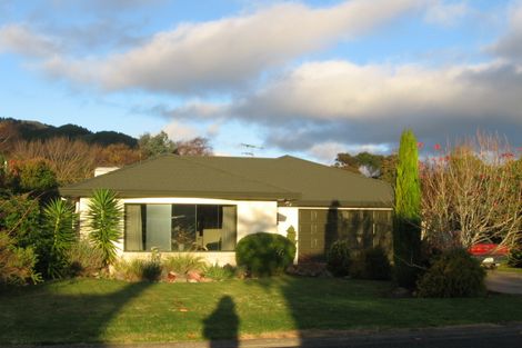 Photo of property in 19a Karu Crescent, Waikanae, 5036