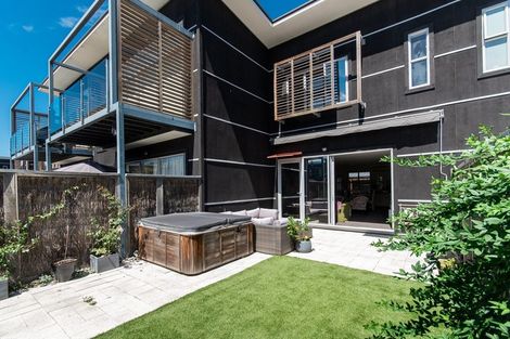 Photo of property in The Terraces, 4/9 Humber Street, Pandora, Napier, 4110