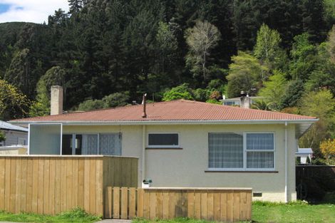 Photo of property in 163 Milton Street, The Wood, Nelson, 7010