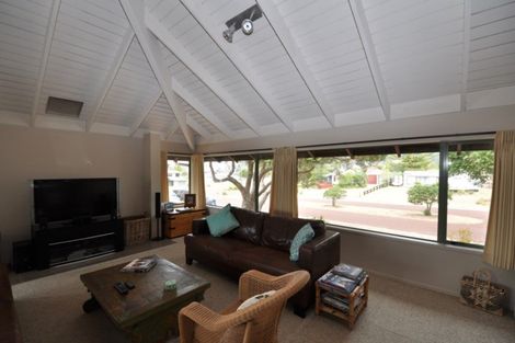 Photo of property in 4 Jubilee Drive, Pauanui, Hikuai, 3579